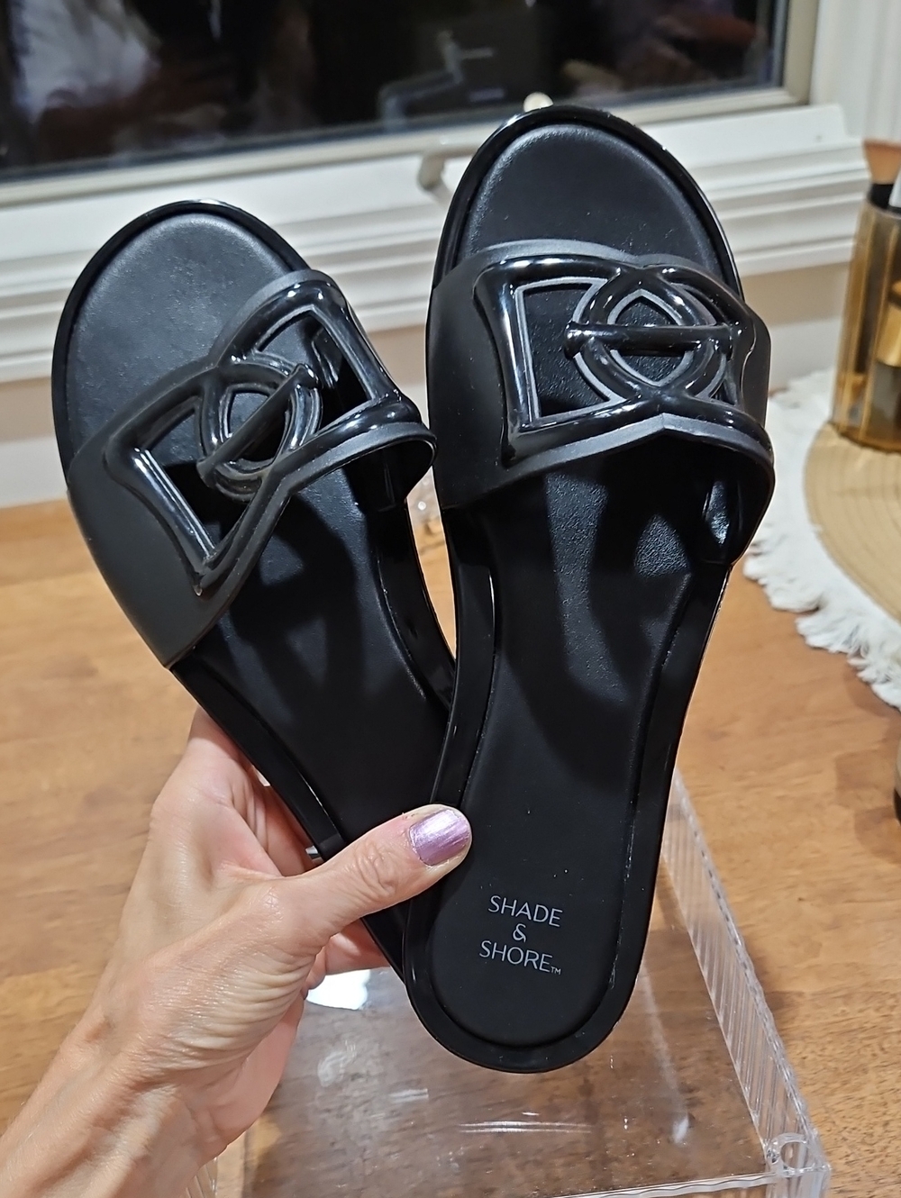 Shade & Shore Black Decorative-Trim Slide Sandals